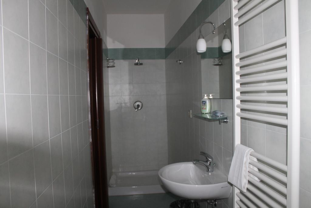 Hotel Terranova Pisa Pokoj fotografie